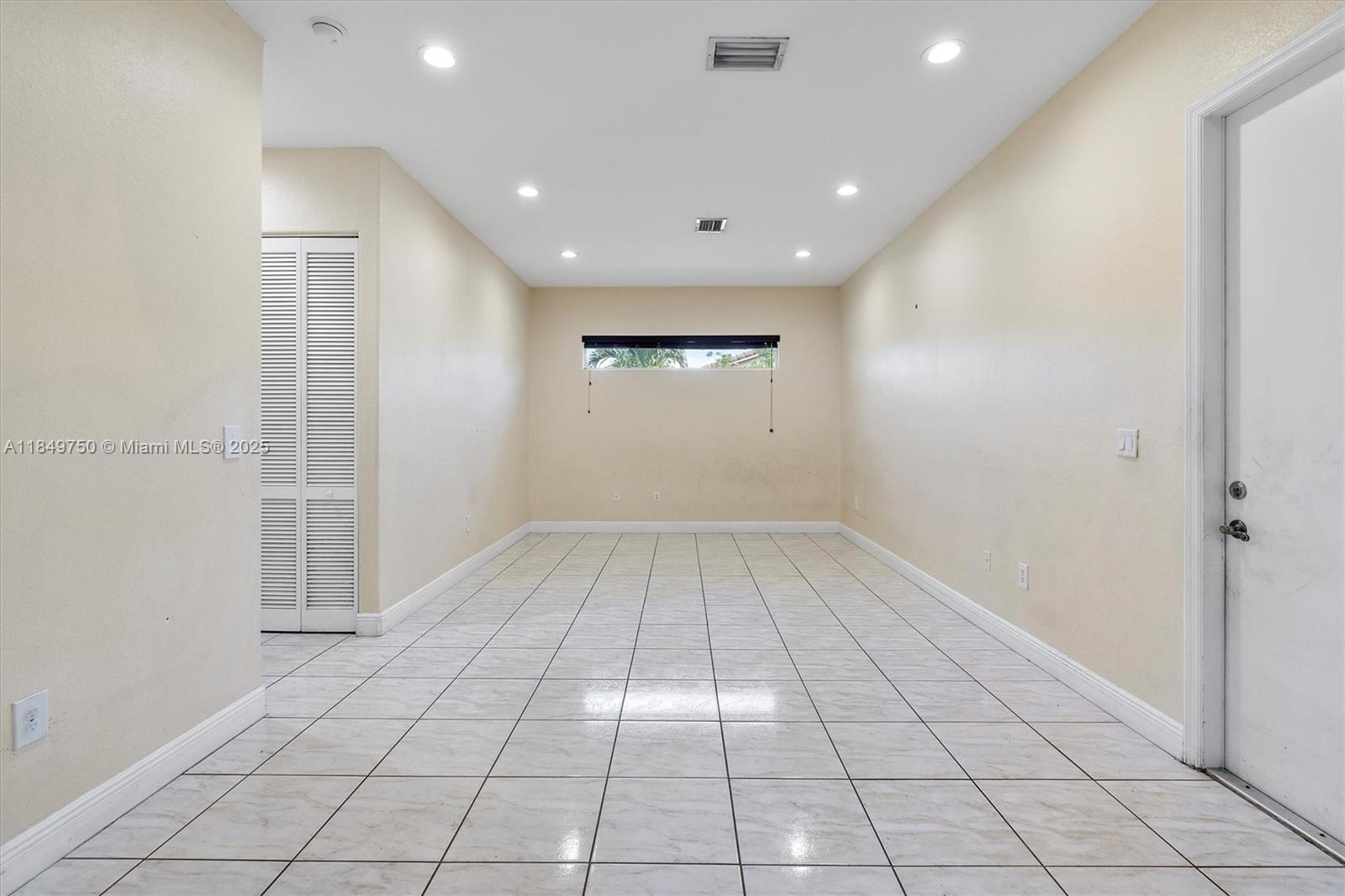 Estate Mansions - Residential