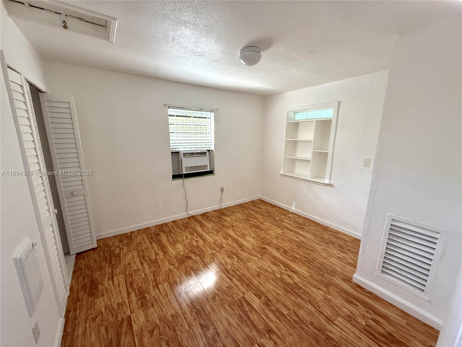 HOLLEMAN MANOR ADDN - Residential Income