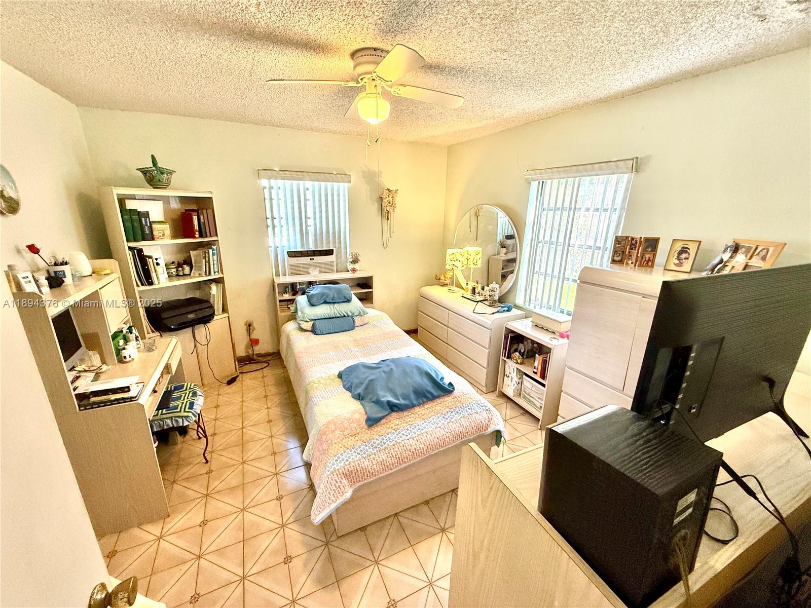 HOLLEMAN MANOR ADDN - Residential Income
