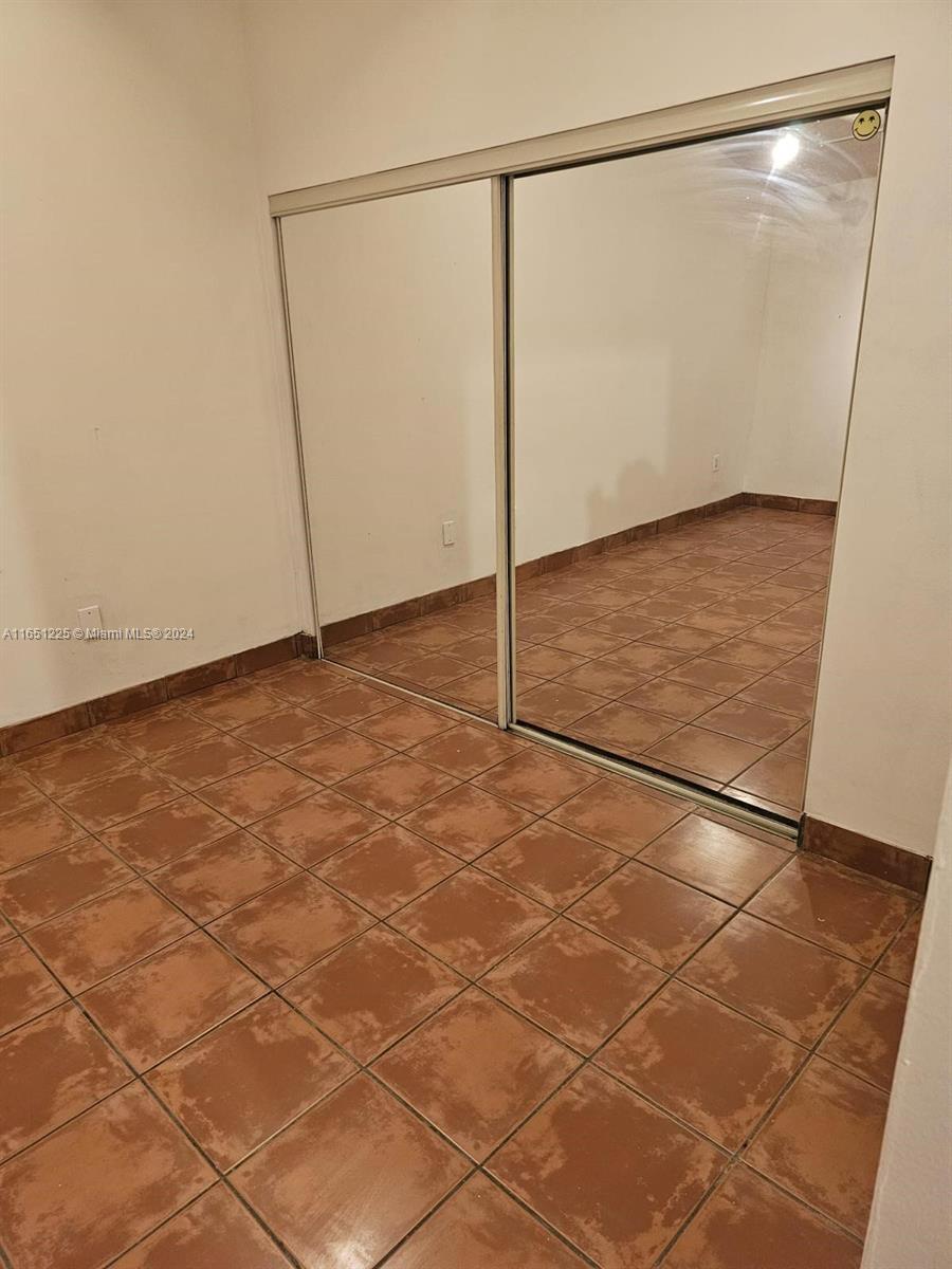 HOST CROSSINGS - Residential Lease