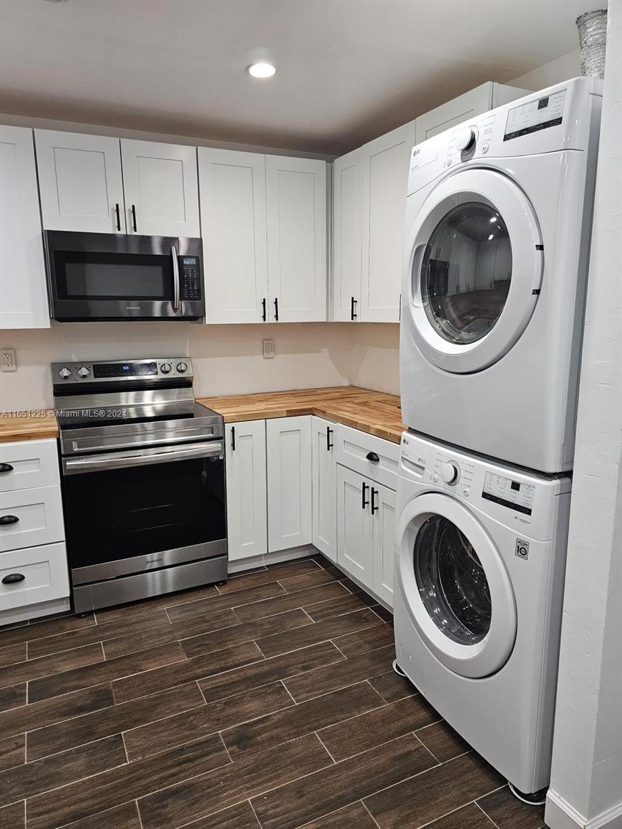 HOST CROSSINGS - Residential Lease