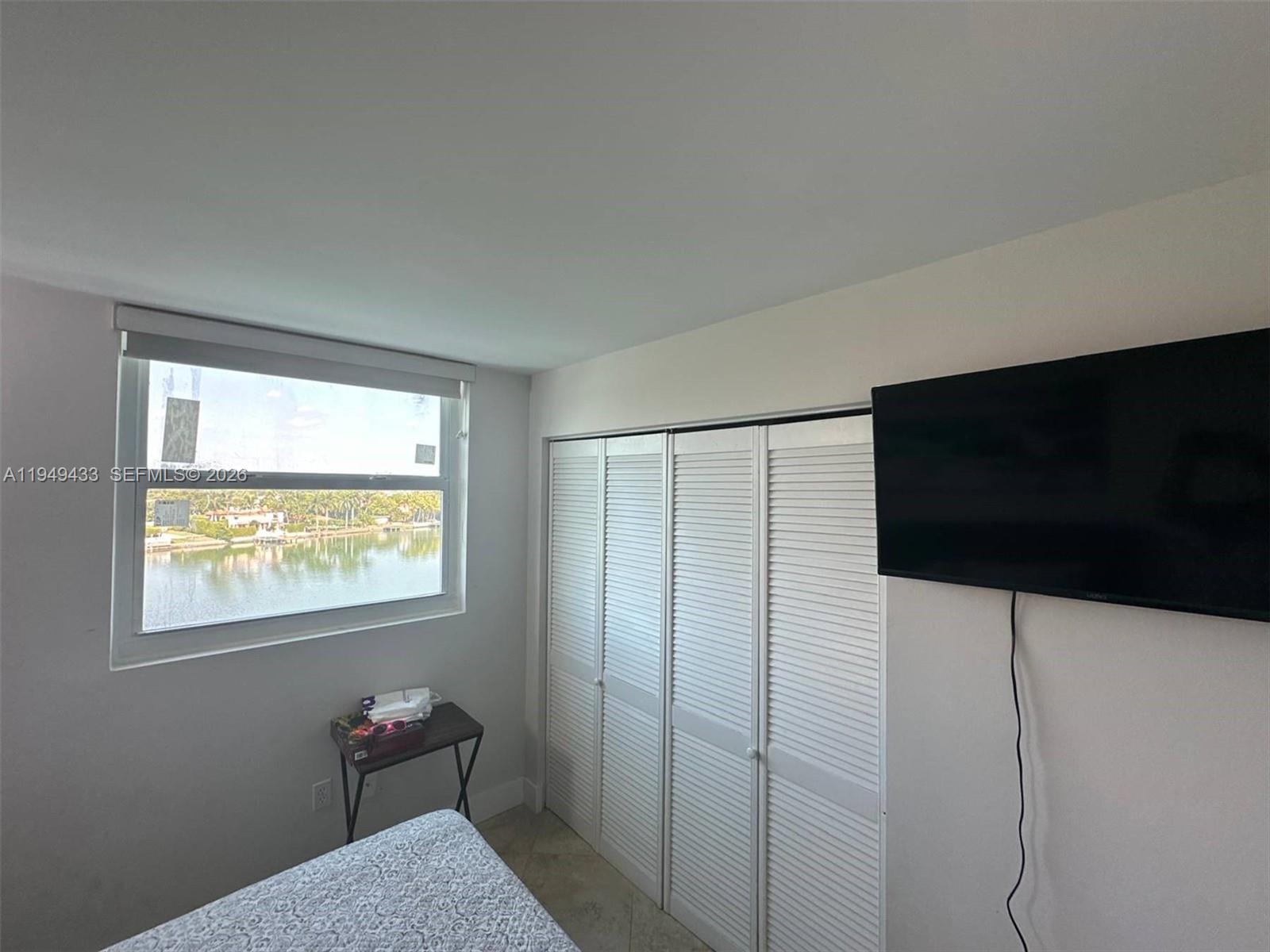 5880 Collins Ave 705