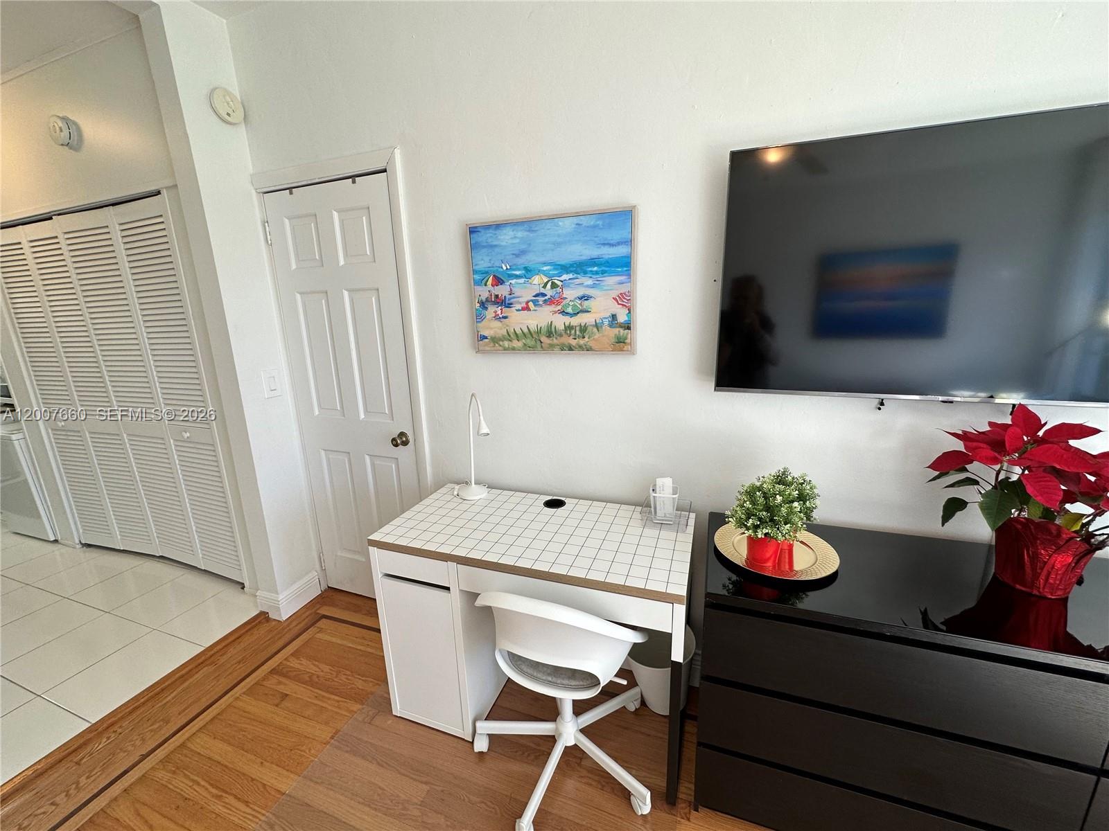 1007 Meridian Ave 12