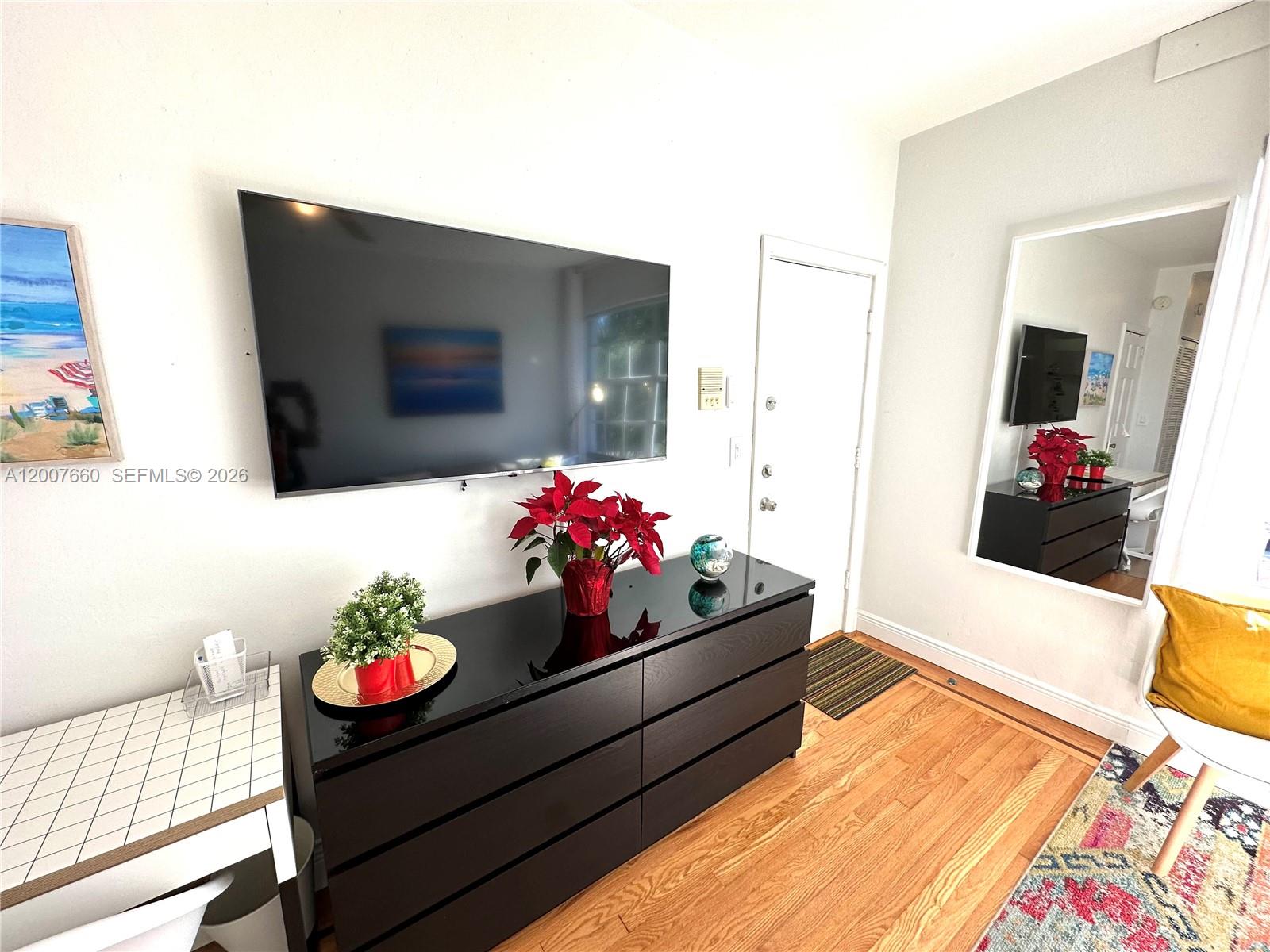 1007 Meridian Ave 12