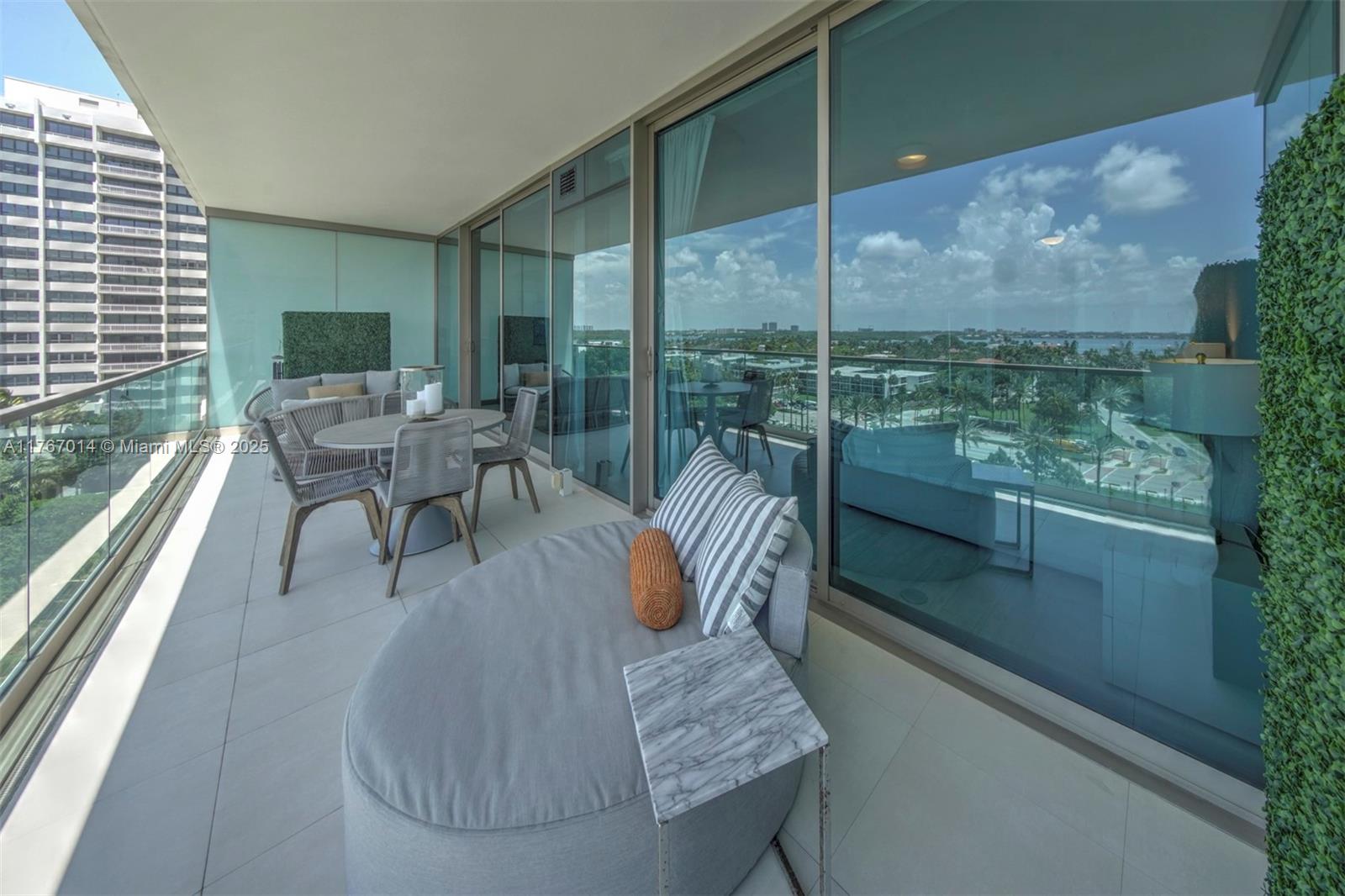 OCEANA BAL HARBOUR CONDO - Residential