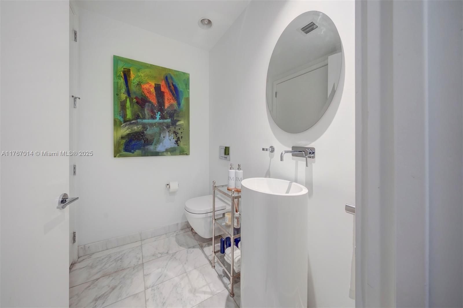 OCEANA BAL HARBOUR CONDO - Residential