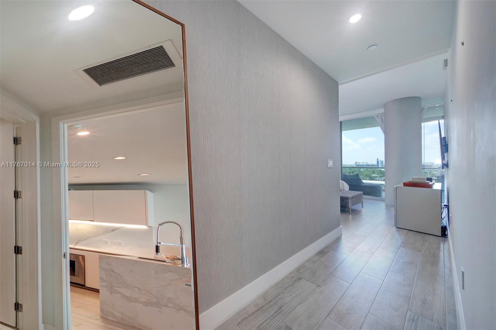 OCEANA BAL HARBOUR CONDO - Residential