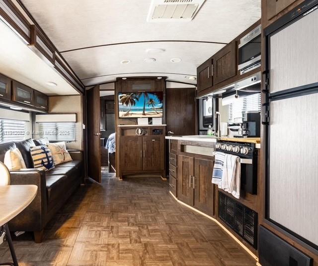 CALUSA CAMPGROUND - Residential Lease