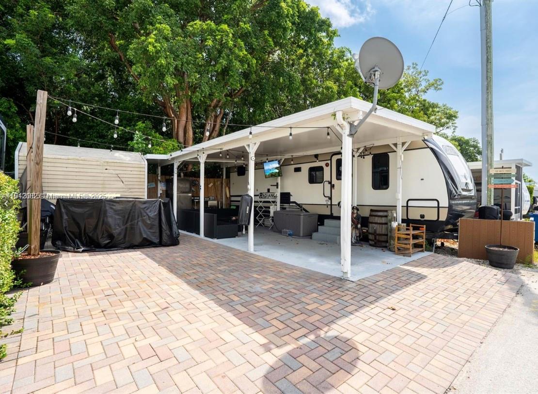 CALUSA CAMPGROUND - Residential Lease