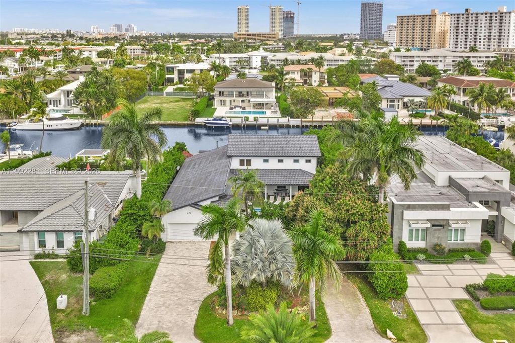 Photo of 472 Sunset Dr, Hallandale Beach, FL 33009 (MLS # A11992281)