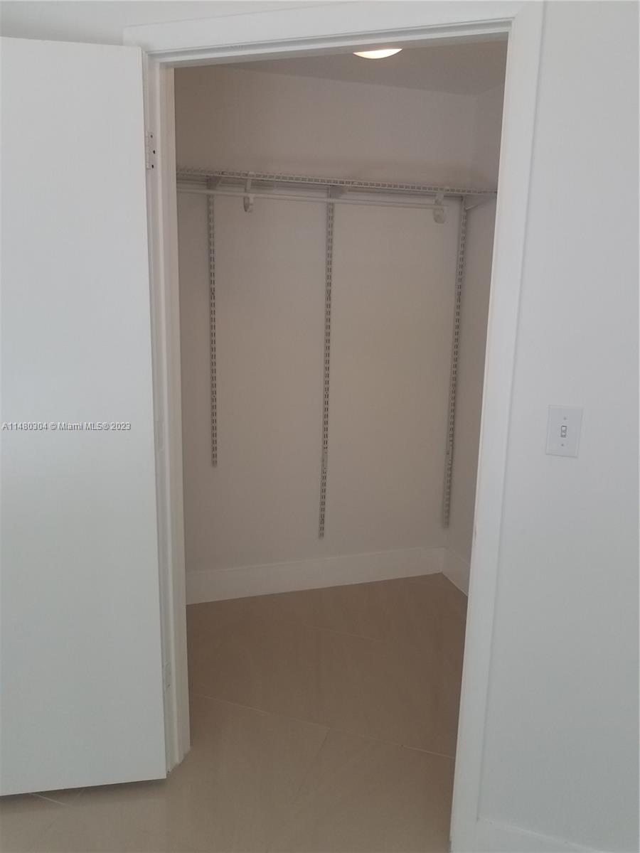 Vizcayne South Condo - Residential