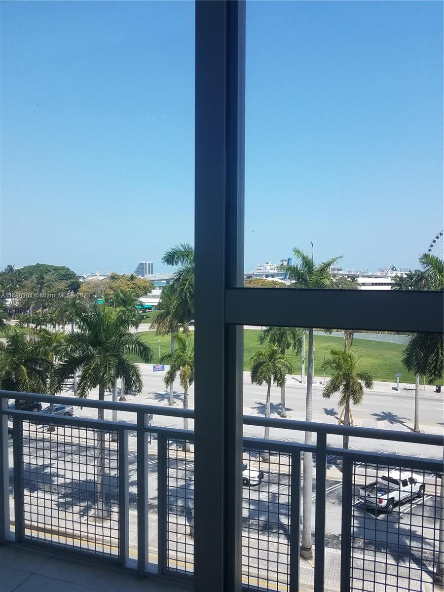 Vizcayne South Condo - Residential