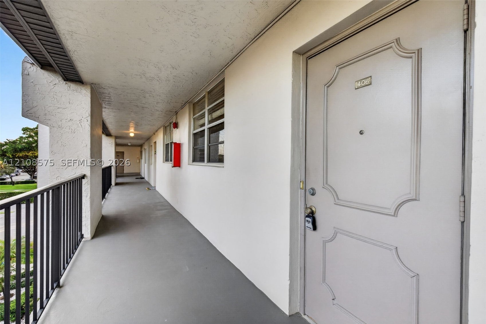 9470 Poinciana Pl 406