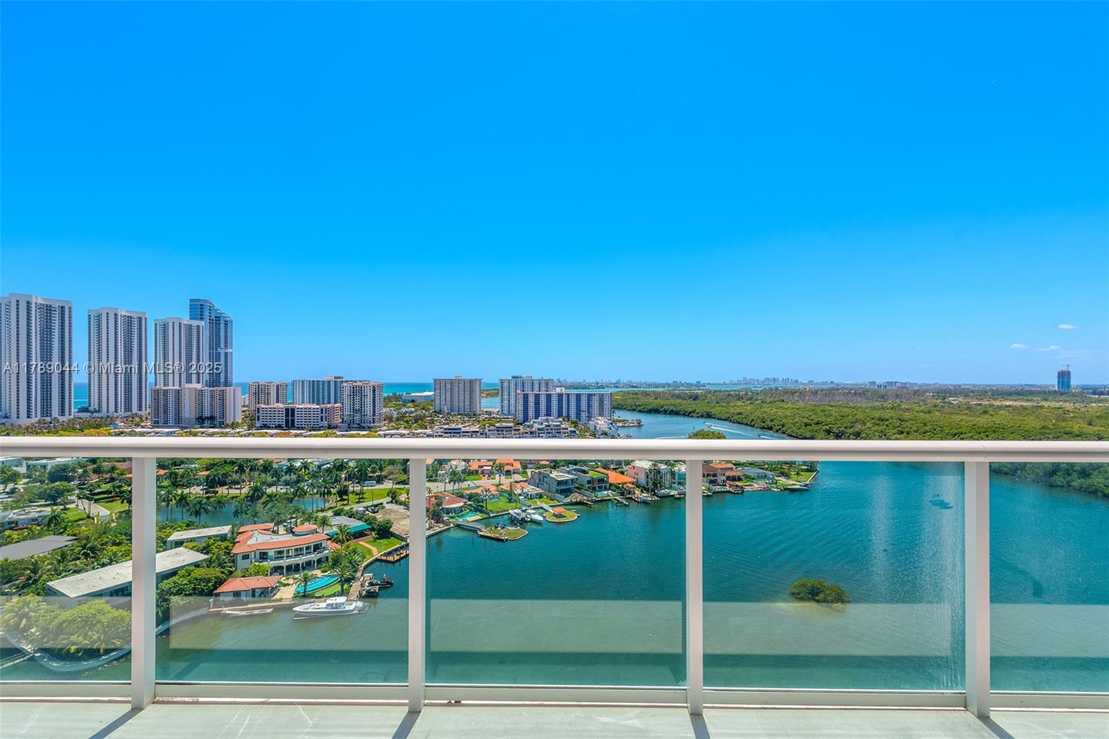 400 SUNNY ISLES CONDO EAS - Residential