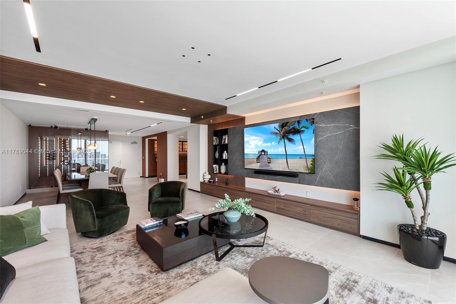 400 SUNNY ISLES CONDO EAS - Residential