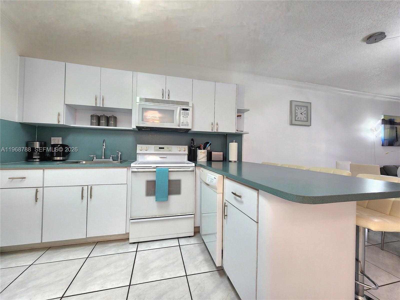 SEA AIR TOWERS CONDO - Residential