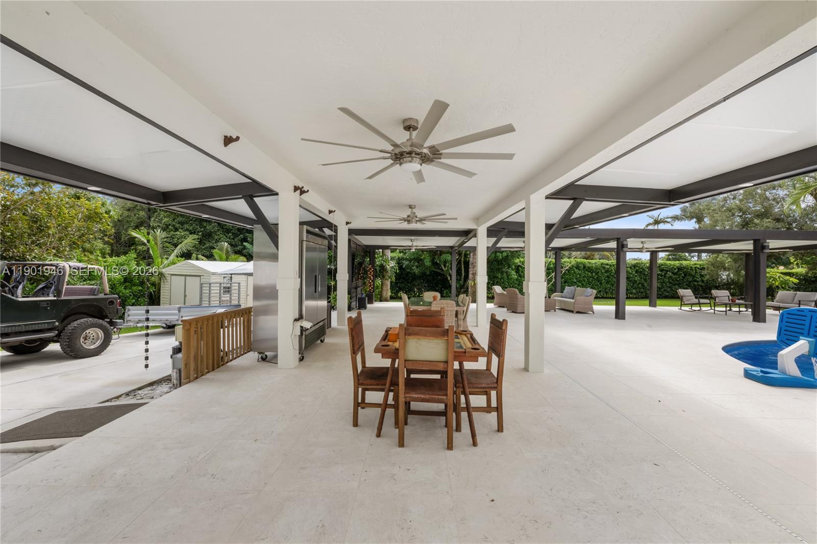 IVANHOE ESTATES - Residential