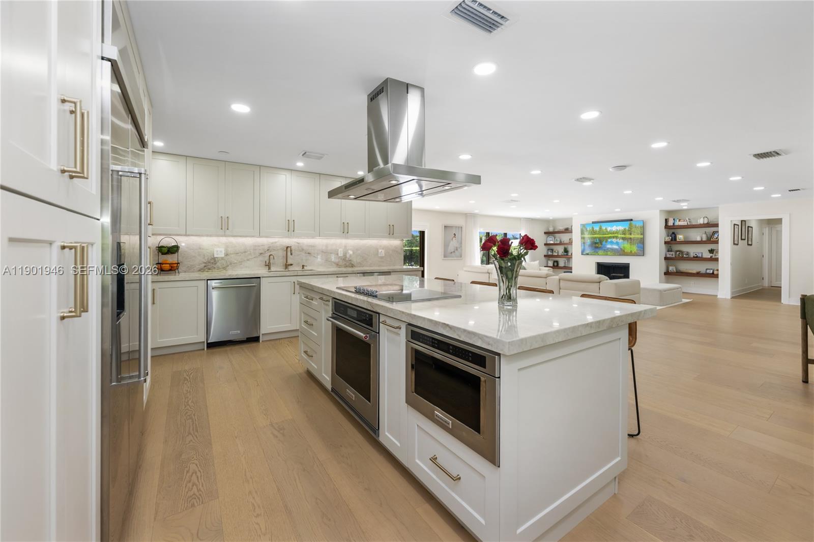 IVANHOE ESTATES - Residential