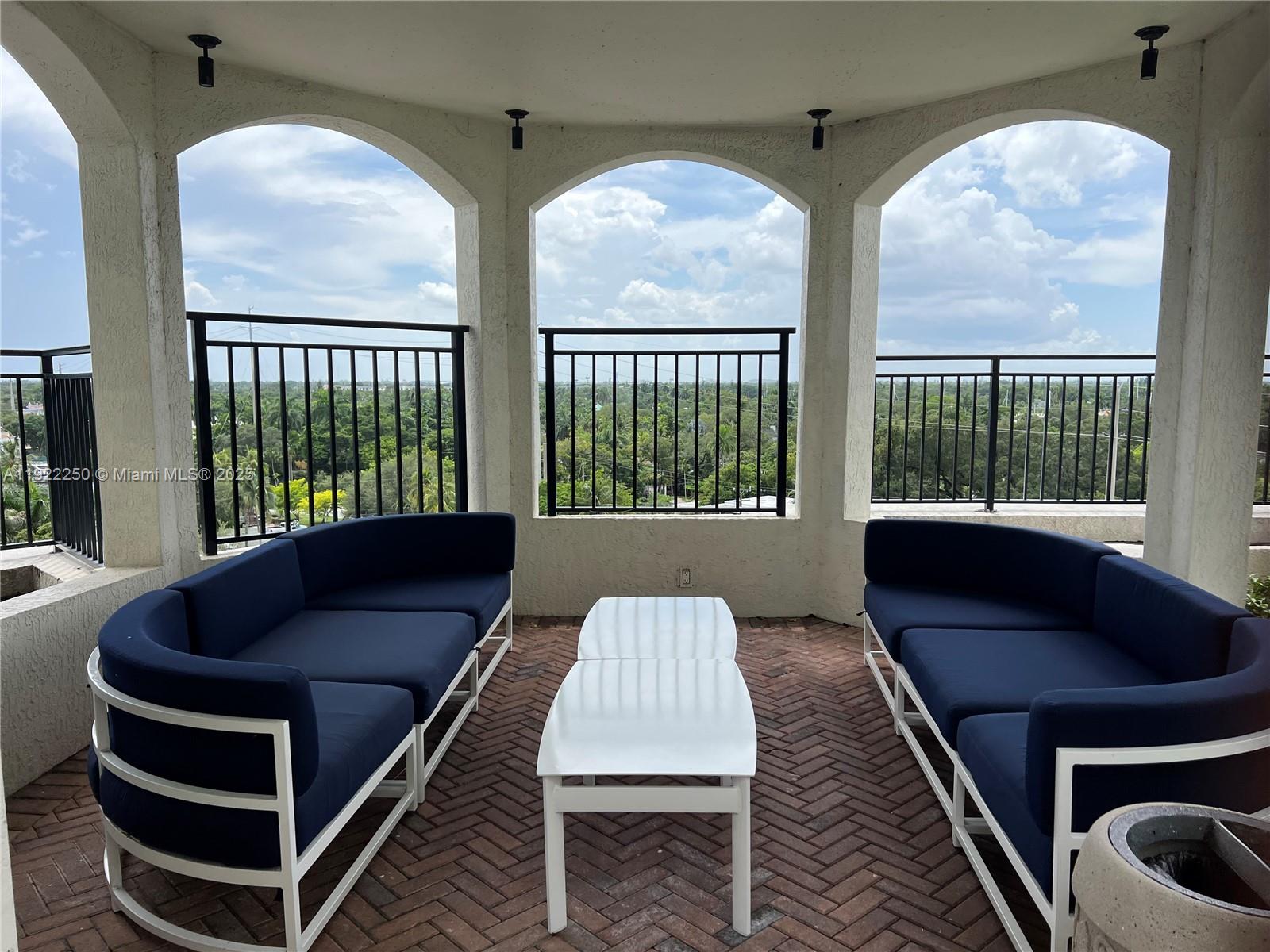 SYMPHONY NORTH CONDO - Residential Lease