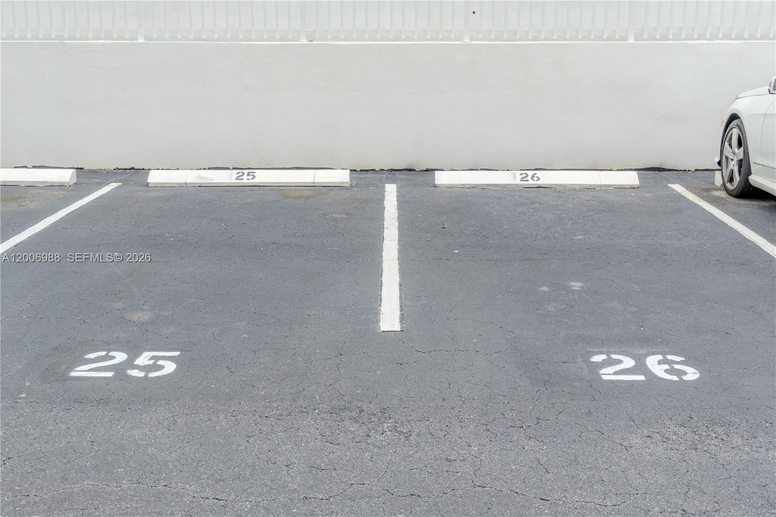 THE PRESIDENTIAL CONDO - Residential