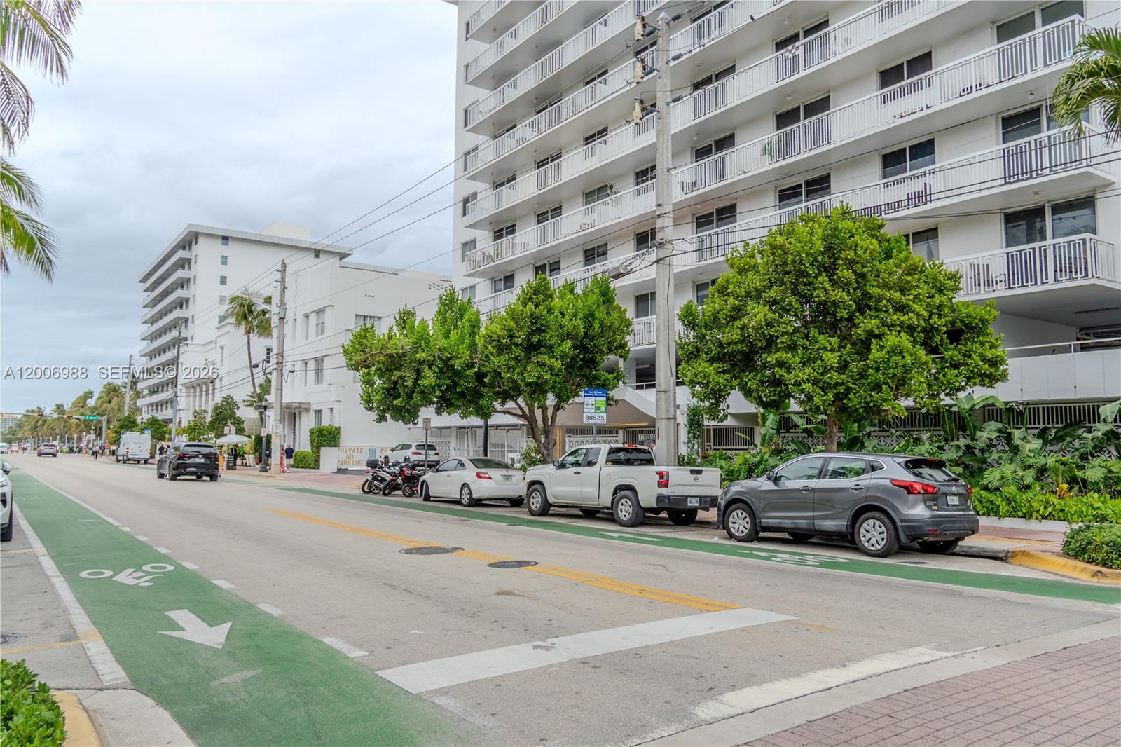 THE PRESIDENTIAL CONDO - Residential