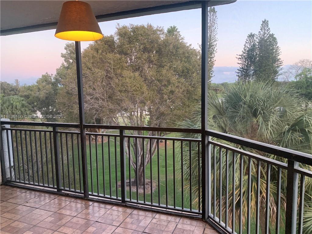 FAIRWAYS AT BONAVENTURE C - Residential Lease