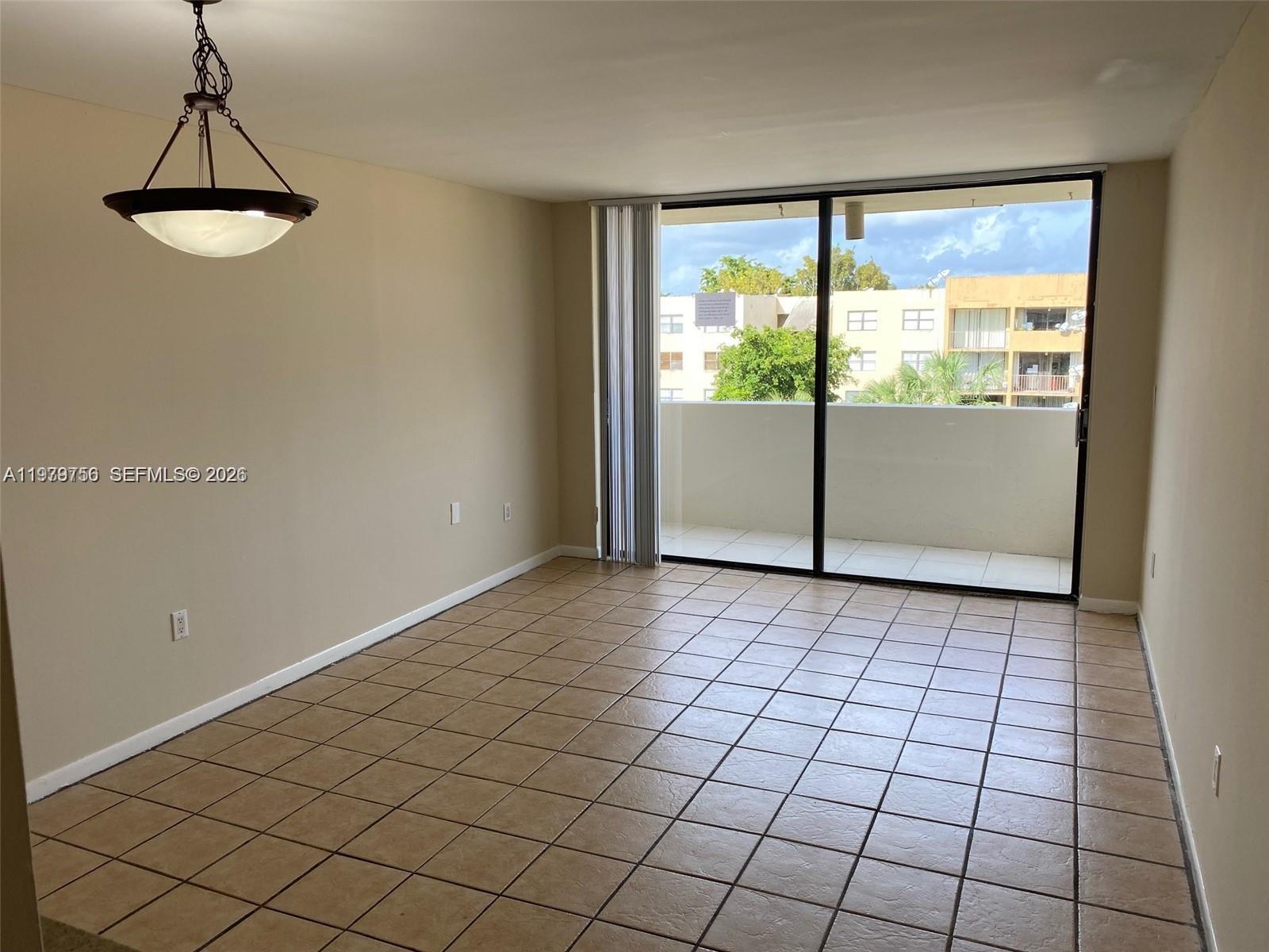 PEPPERMILL KENDALE LKS W - Residential Lease