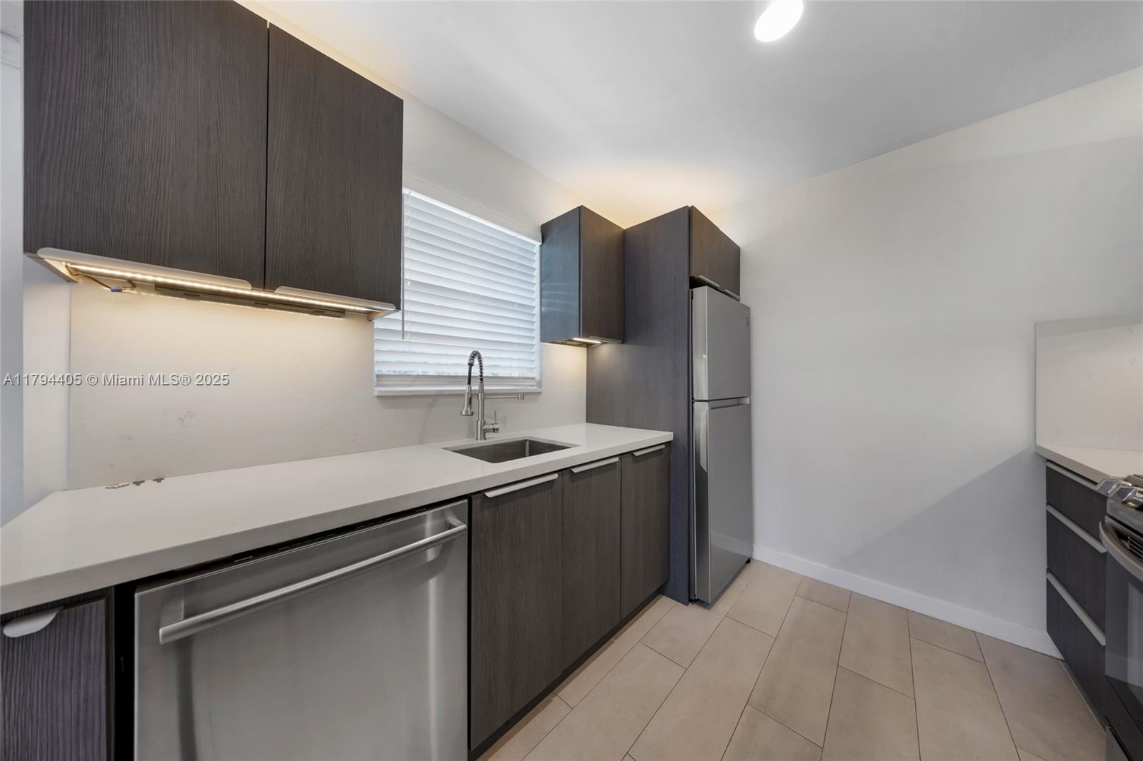 709 NE 22nd Dr 709