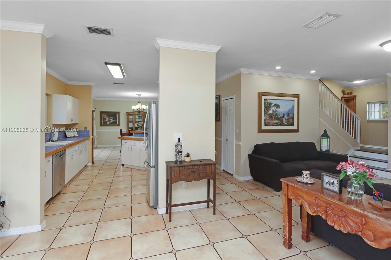 ADVENTURE HOMES - Residential