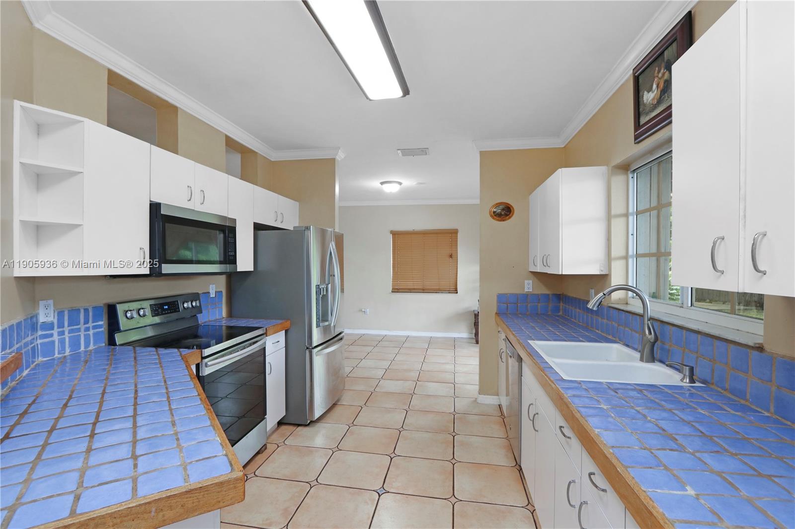 ADVENTURE HOMES - Residential