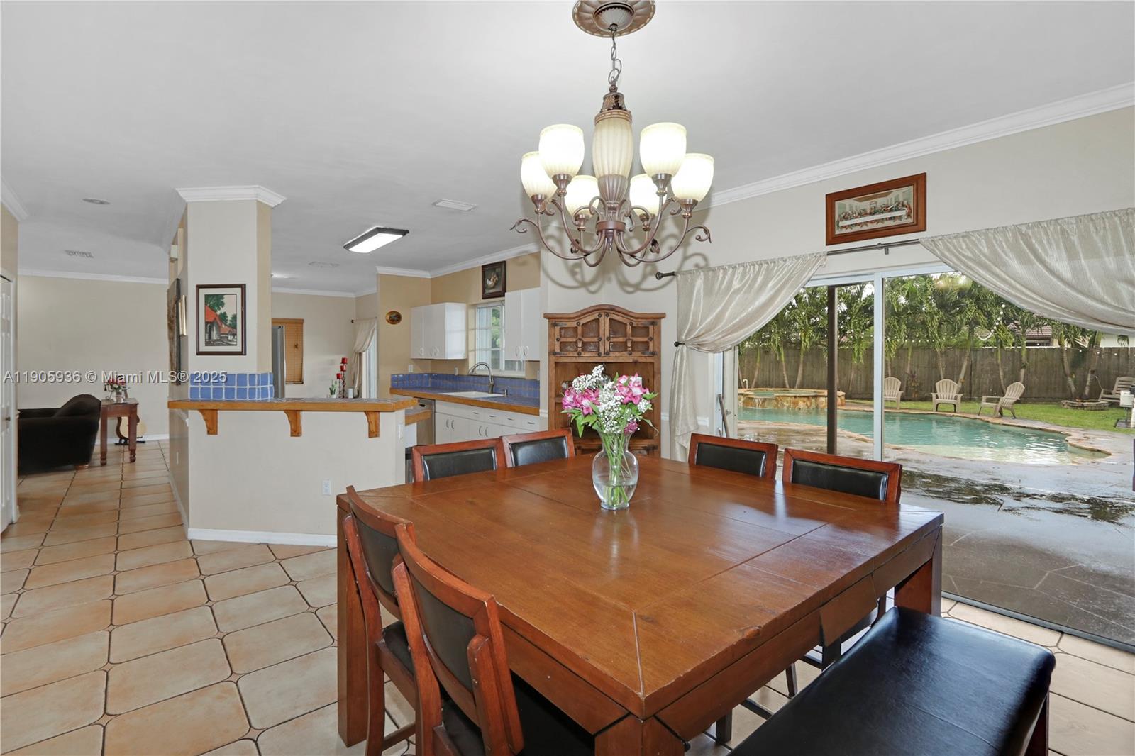 ADVENTURE HOMES - Residential