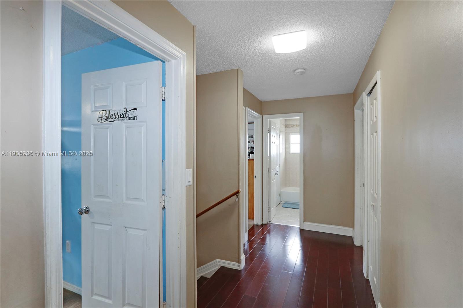 ADVENTURE HOMES - Residential