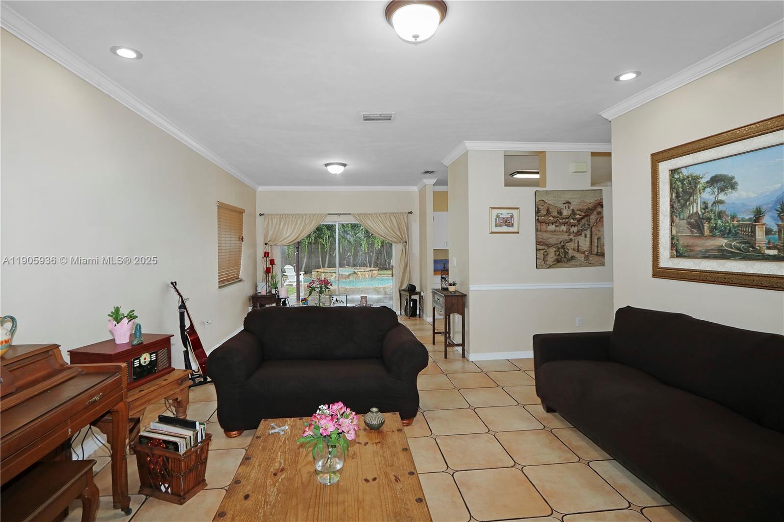 ADVENTURE HOMES - Residential