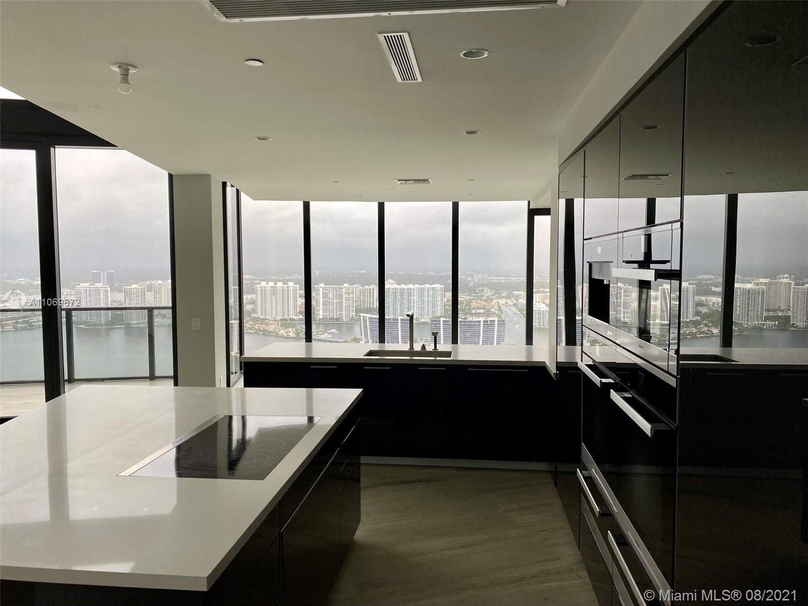 18555 COLLINS AVENUE COND - Residential