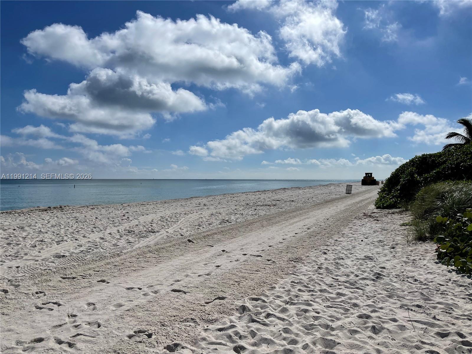 MEDITERRANEAN CONDO - Residential