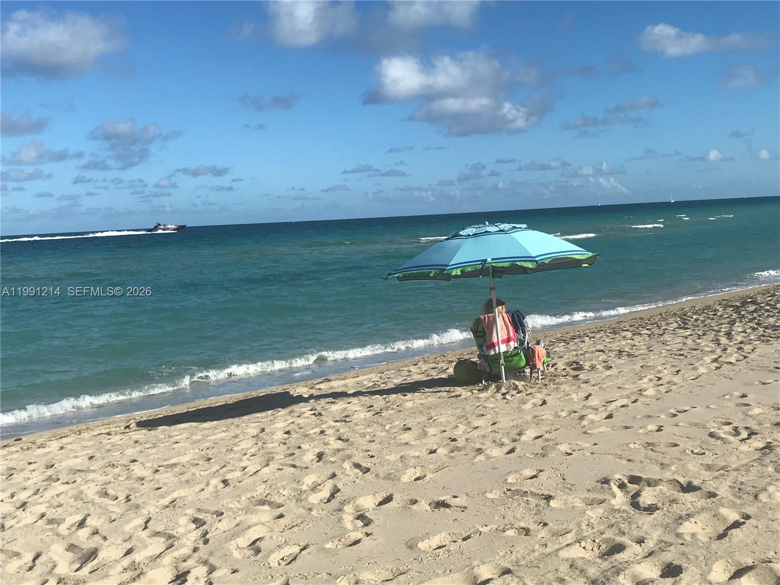 MEDITERRANEAN CONDO - Residential