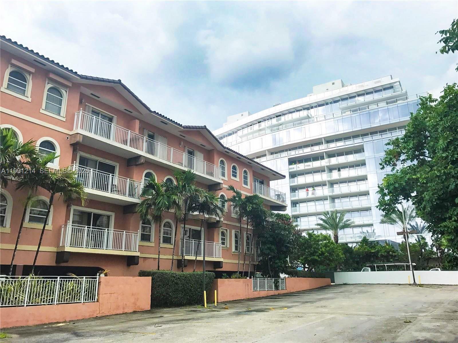 MEDITERRANEAN CONDO - Residential