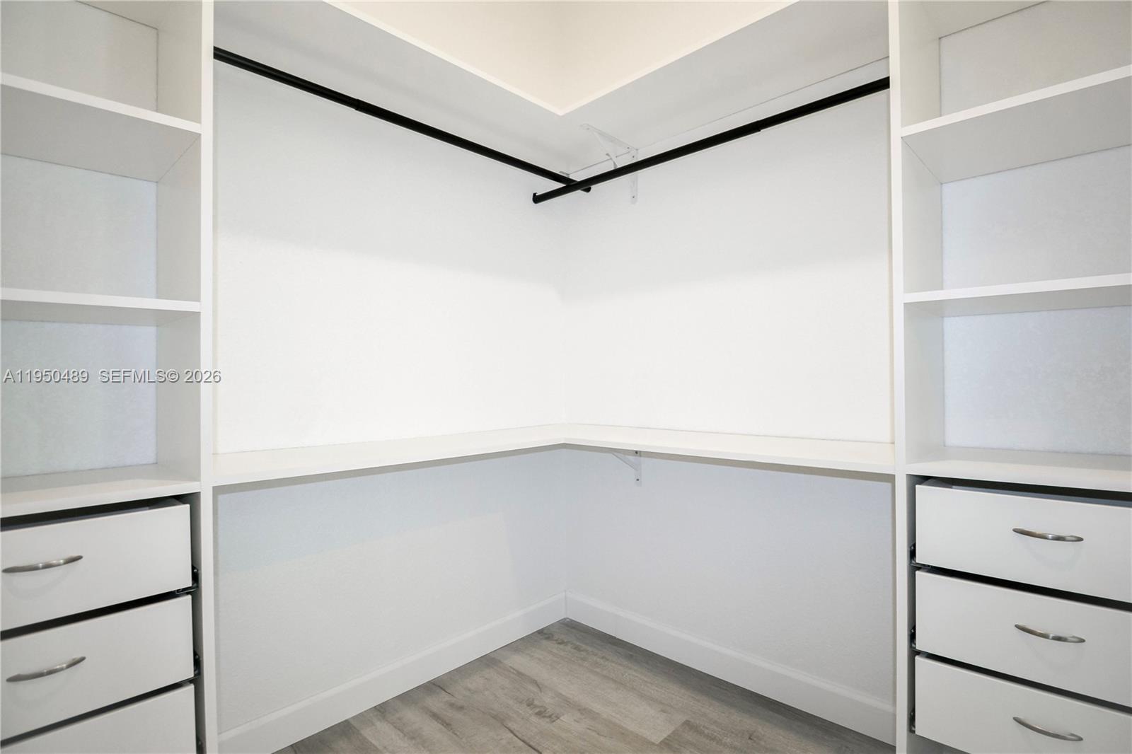 SUN N LAKE EST OF SEBRING - Residential