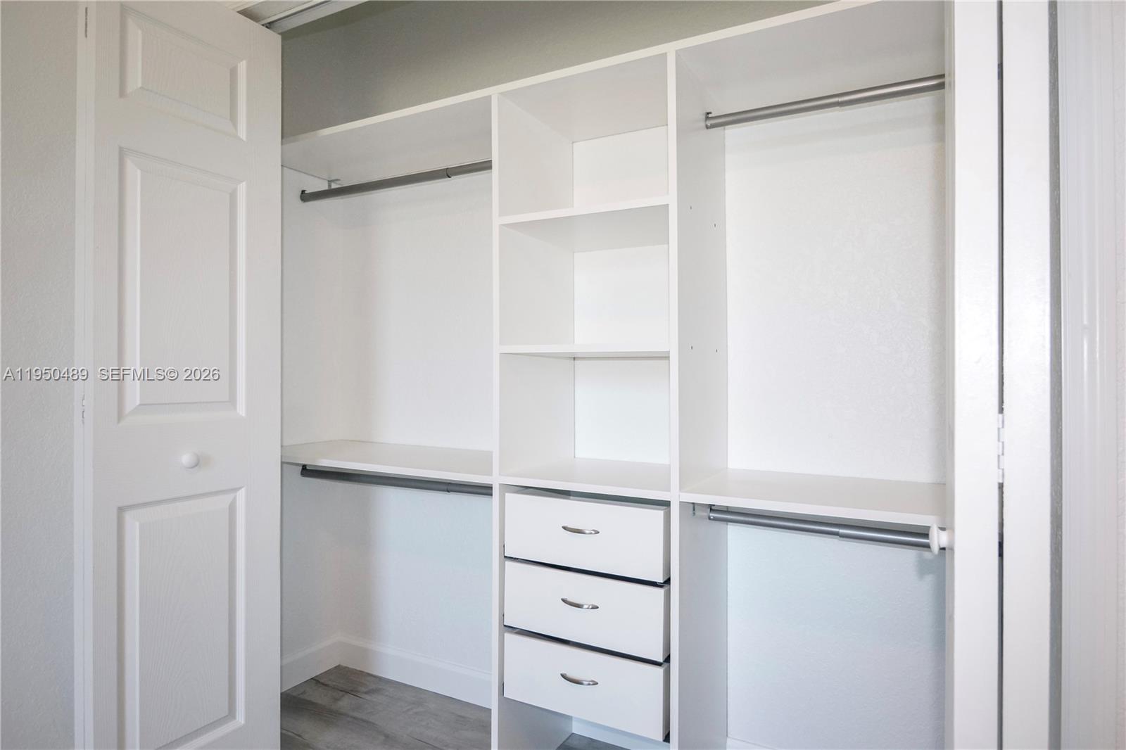 SUN N LAKE EST OF SEBRING - Residential