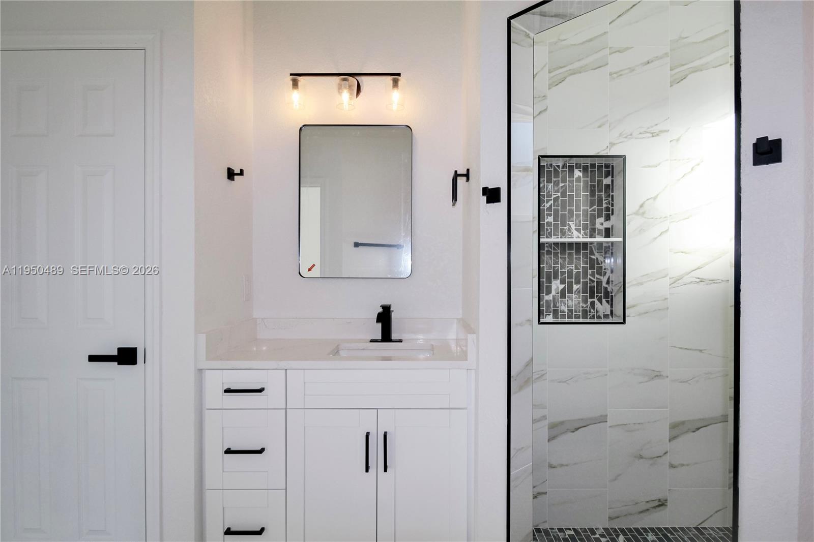 SUN N LAKE EST OF SEBRING - Residential