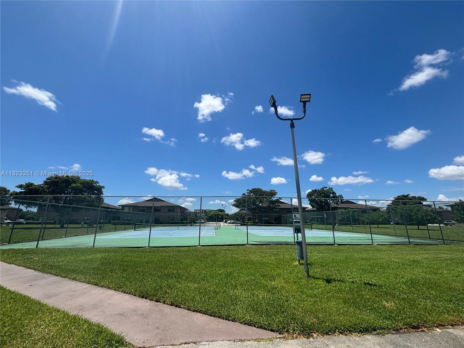 WINDING LAKE AT WELLEBY C - Residential