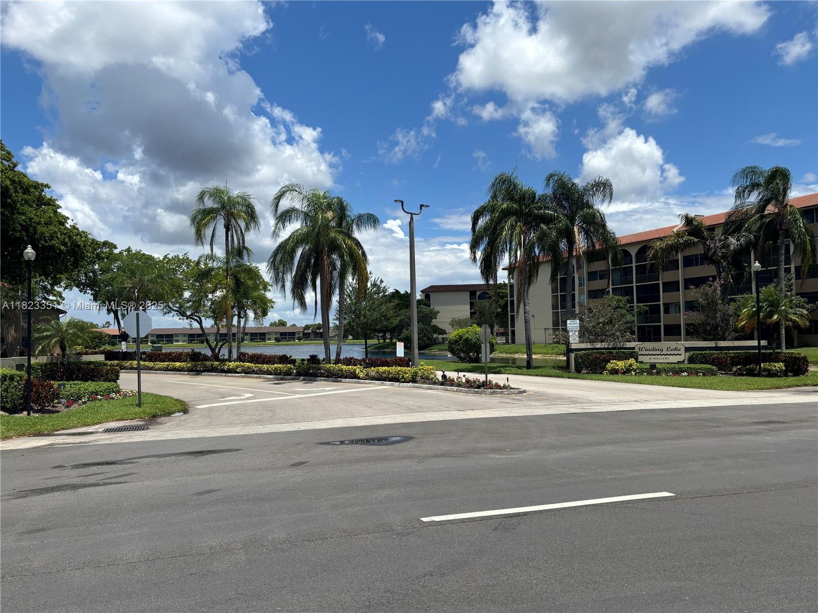 WINDING LAKE AT WELLEBY C - Residential