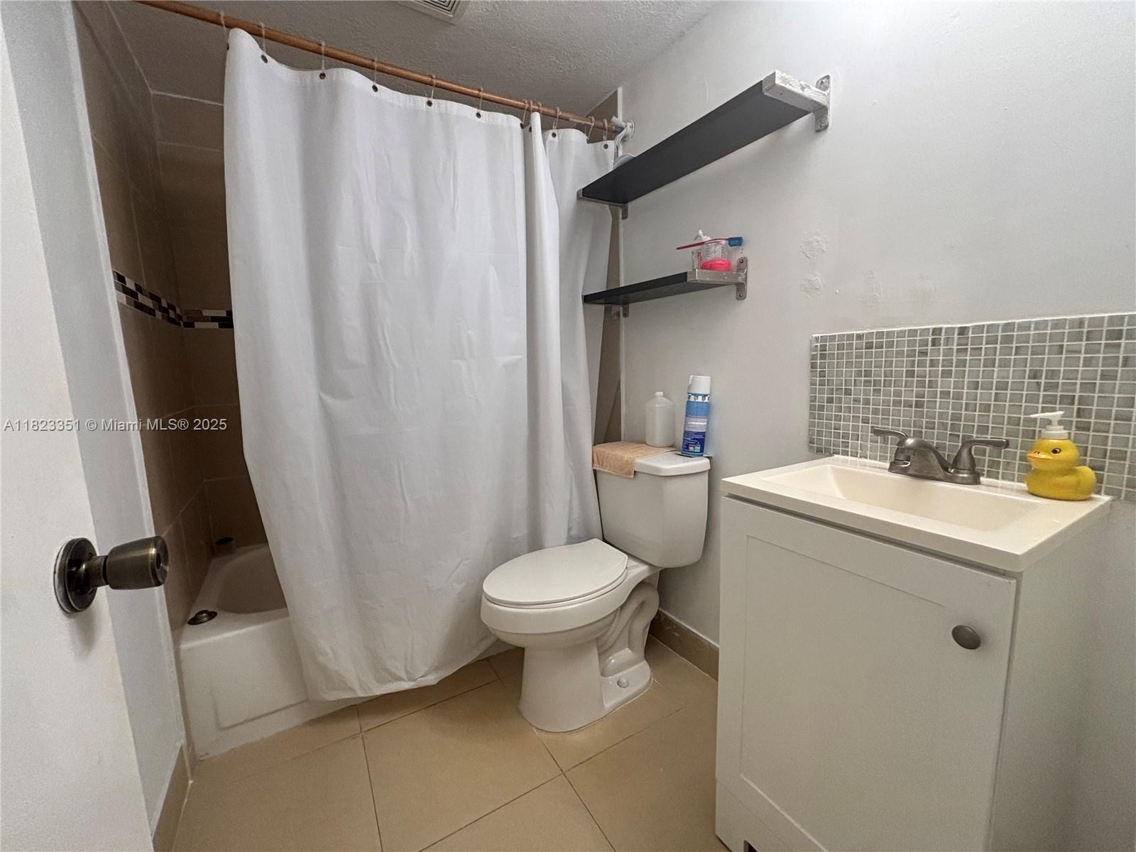 WINDING LAKE AT WELLEBY C - Residential