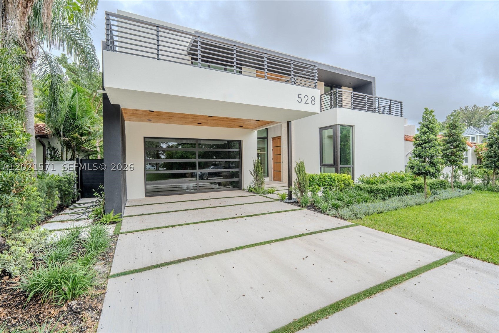 528 NE 13th Ave