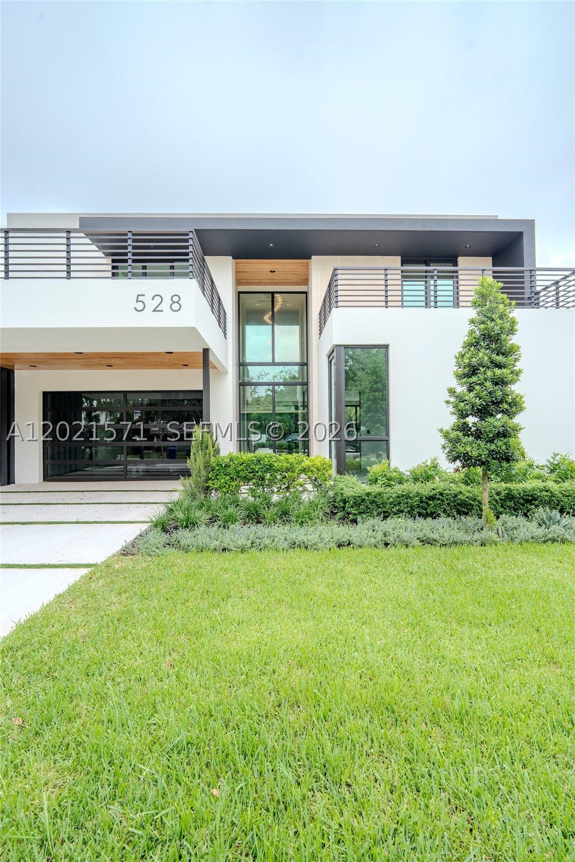 528 NE 13th Ave