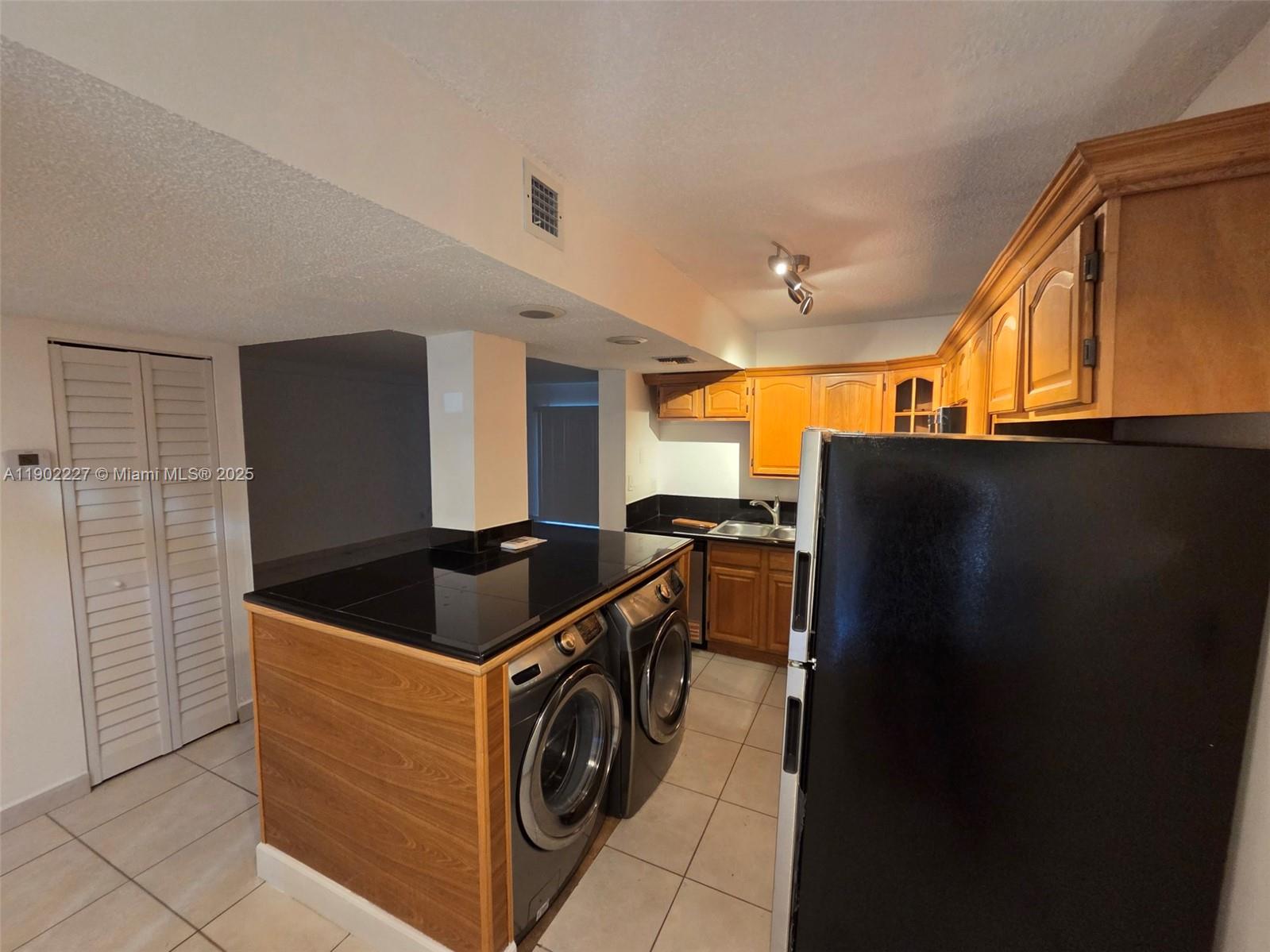 PARC VISTA CONDO - Residential