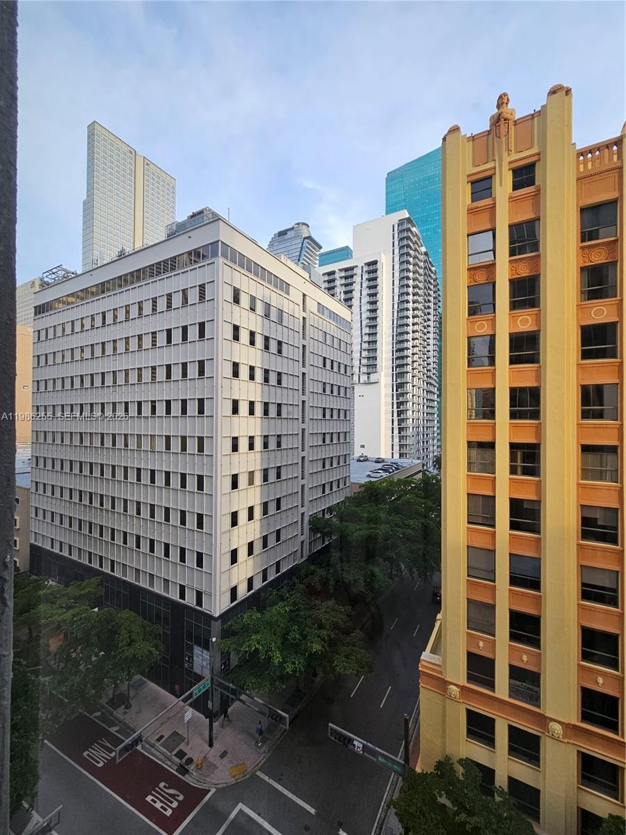 CENTRO CONDO - Residential Lease