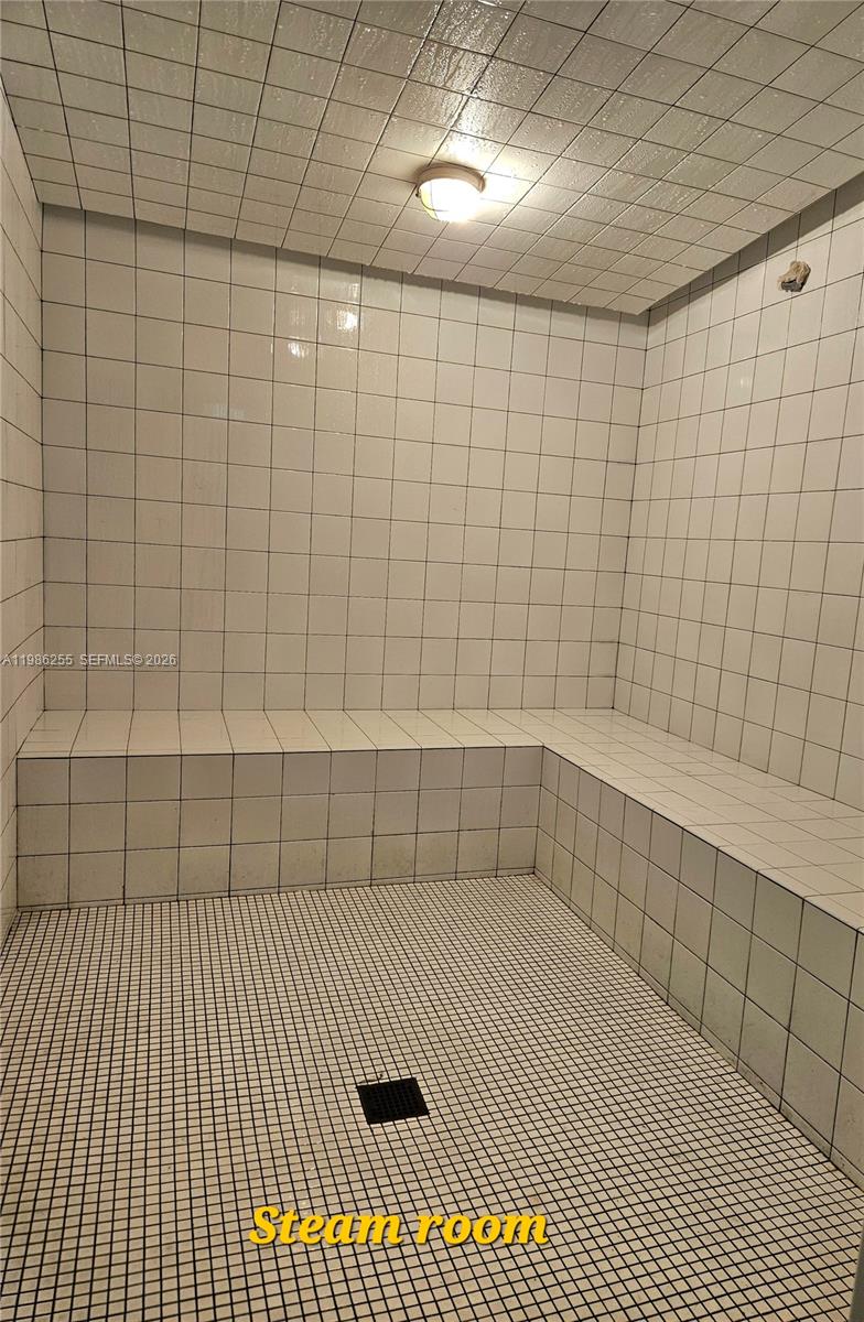 CENTRO CONDO - Residential Lease