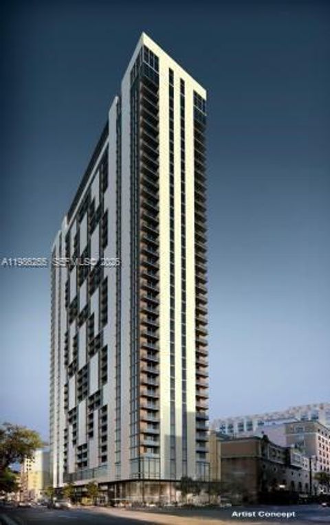 151 SE 1st St 801 Miami FL 33131