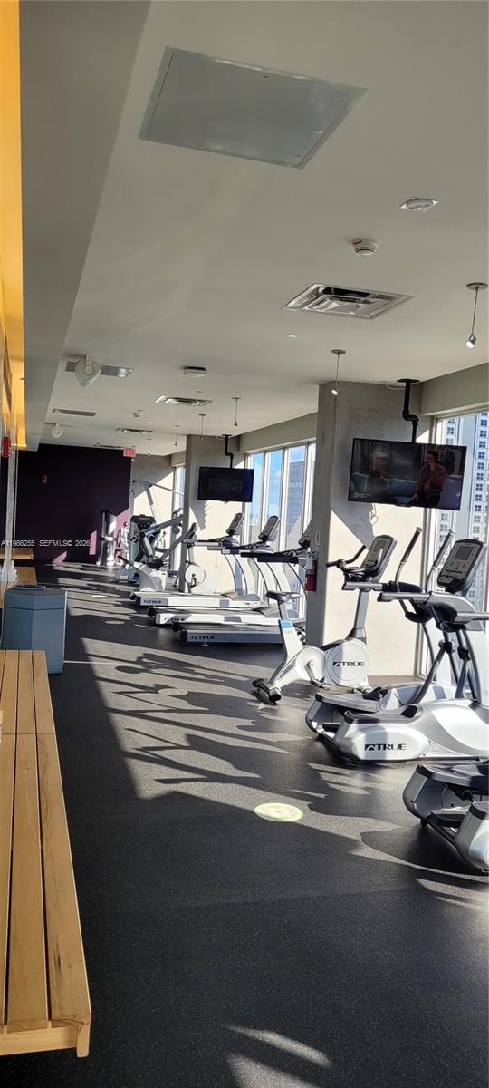 CENTRO CONDO - Residential Lease